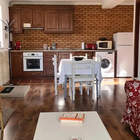 Casa Na Serra 2, Sabugueiro *